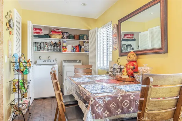 $599,998 | 21901 Lassen Street, Unit 155, Chatsworth, CA 91311