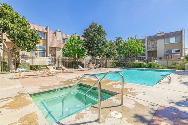 $599,998 | 21901 Lassen Street, Unit 155, Chatsworth, CA 91311