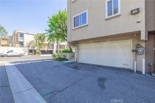 $599,998 | 21901 Lassen Street, Unit 155, Chatsworth, CA 91311