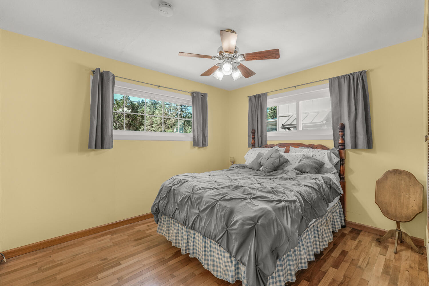 1381 Oak Hill Road Roseburg, OR 97471 - Photo 17 of 47 DSC00728
