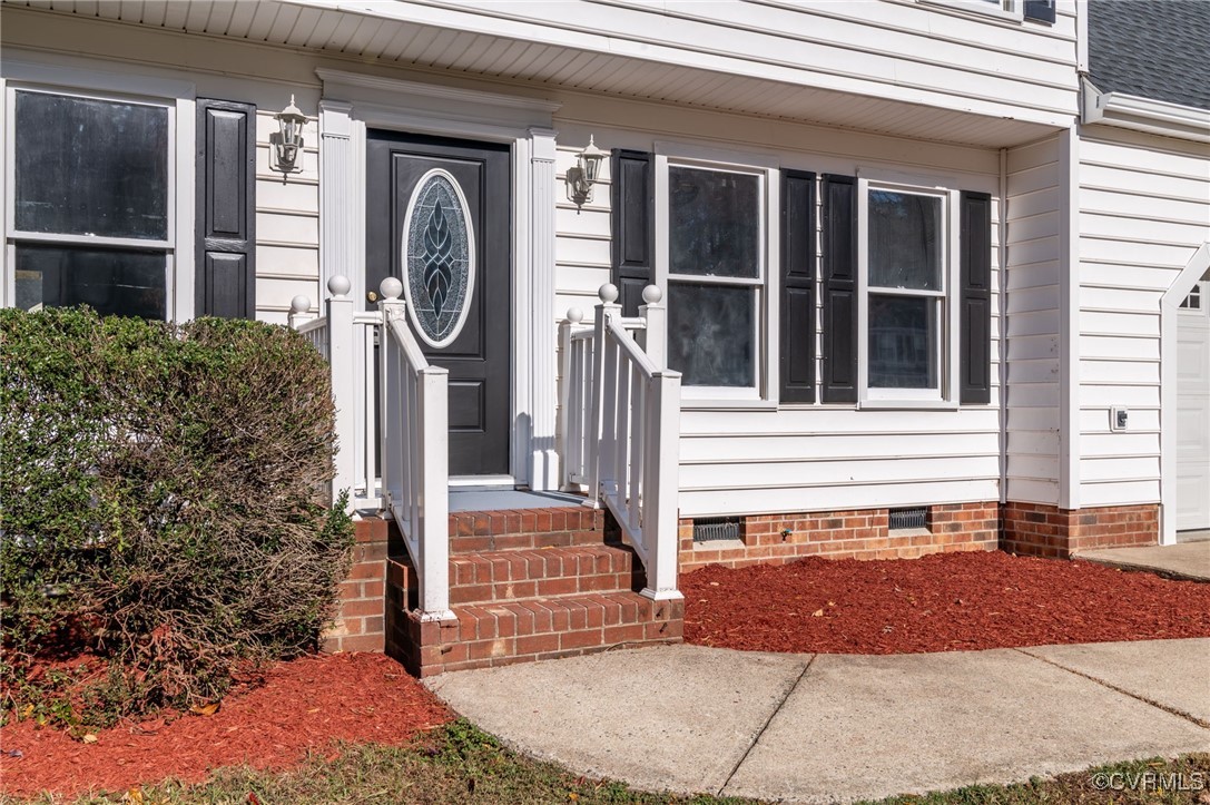 1301 Tree Ridge Road Henrico, VA 23231 - Photo 3 of 33 a front view of a house