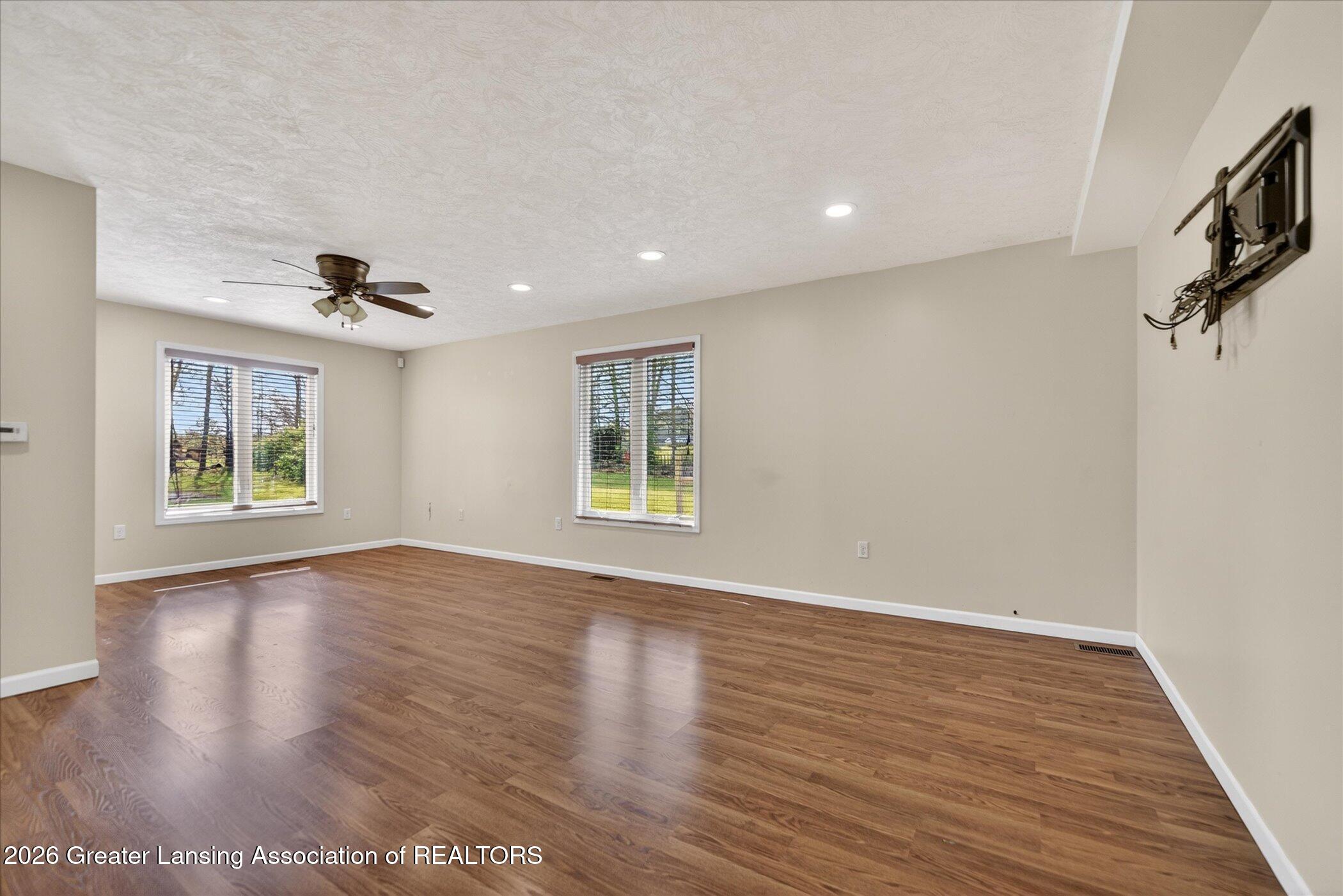 6015 South Stine Road Olivet, MI 49076 - Photo 16 of 34 16-6015-S-Stine-Charlotte-MI-48813-Windo