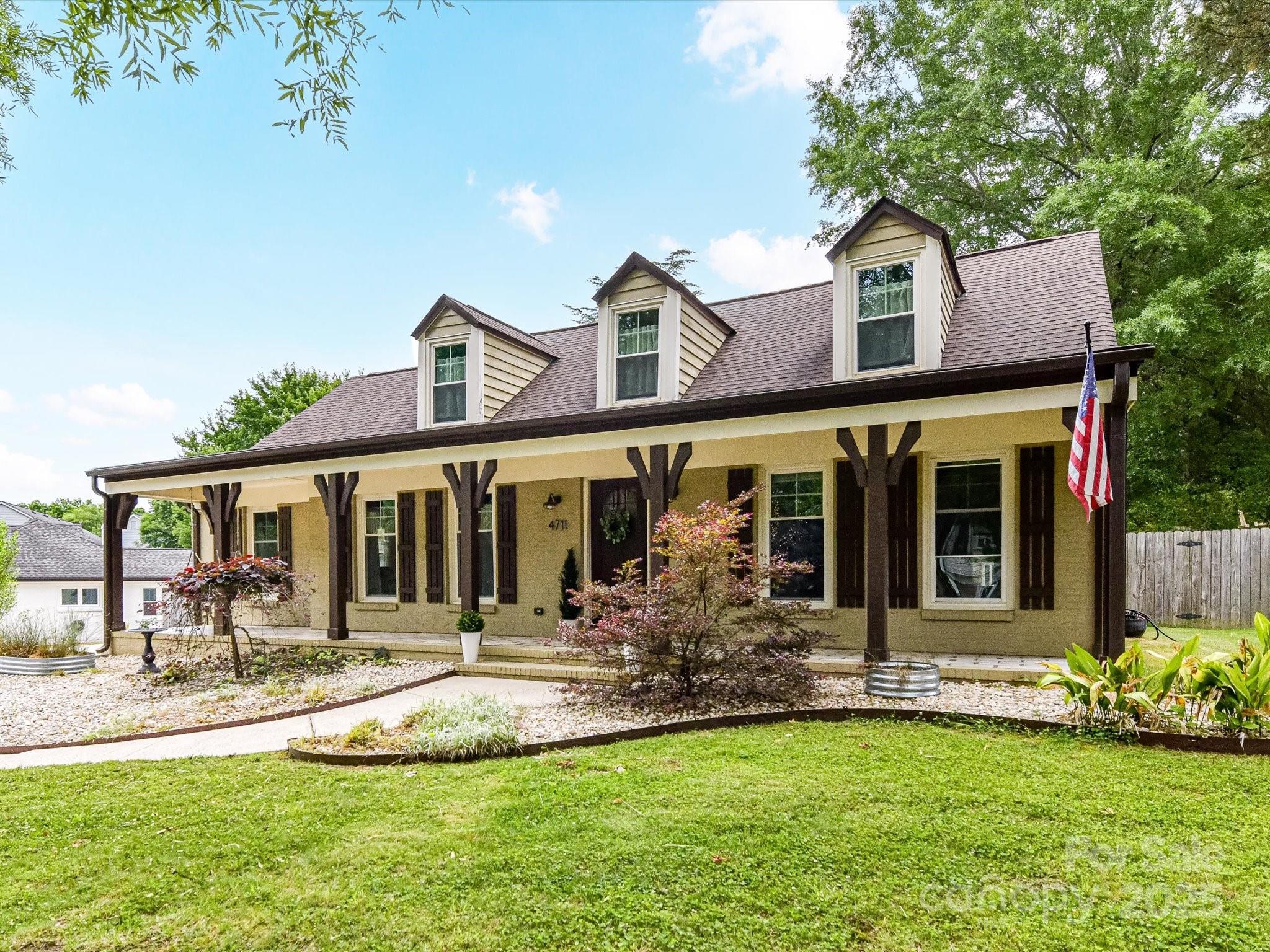 4711 Truscott Road Charlotte, NC 28226 - Photo 2 of 39 Gallery Image 2