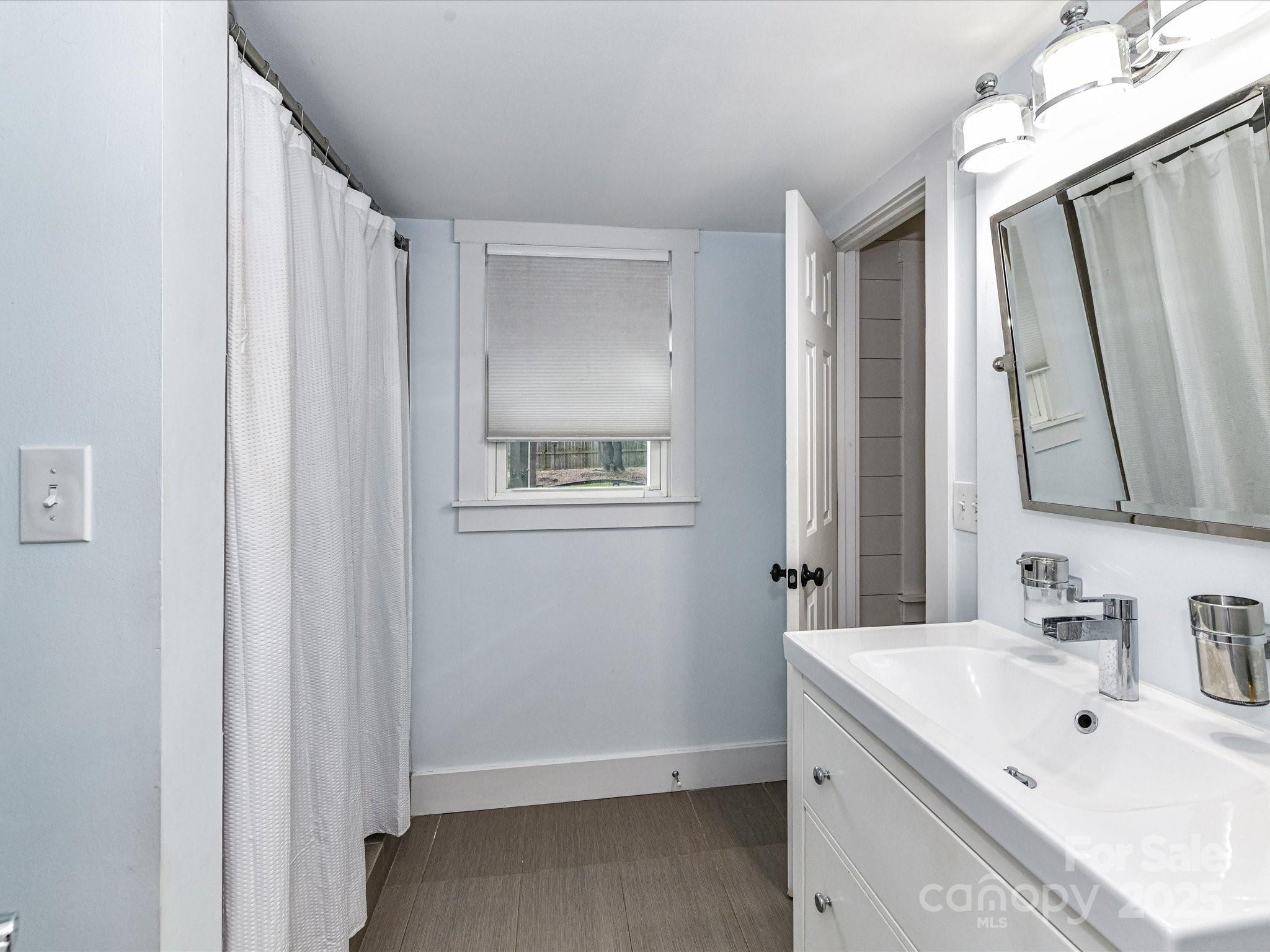 4711 Truscott Road Charlotte, NC 28226 - Photo 26 of 39 Gallery Image 26