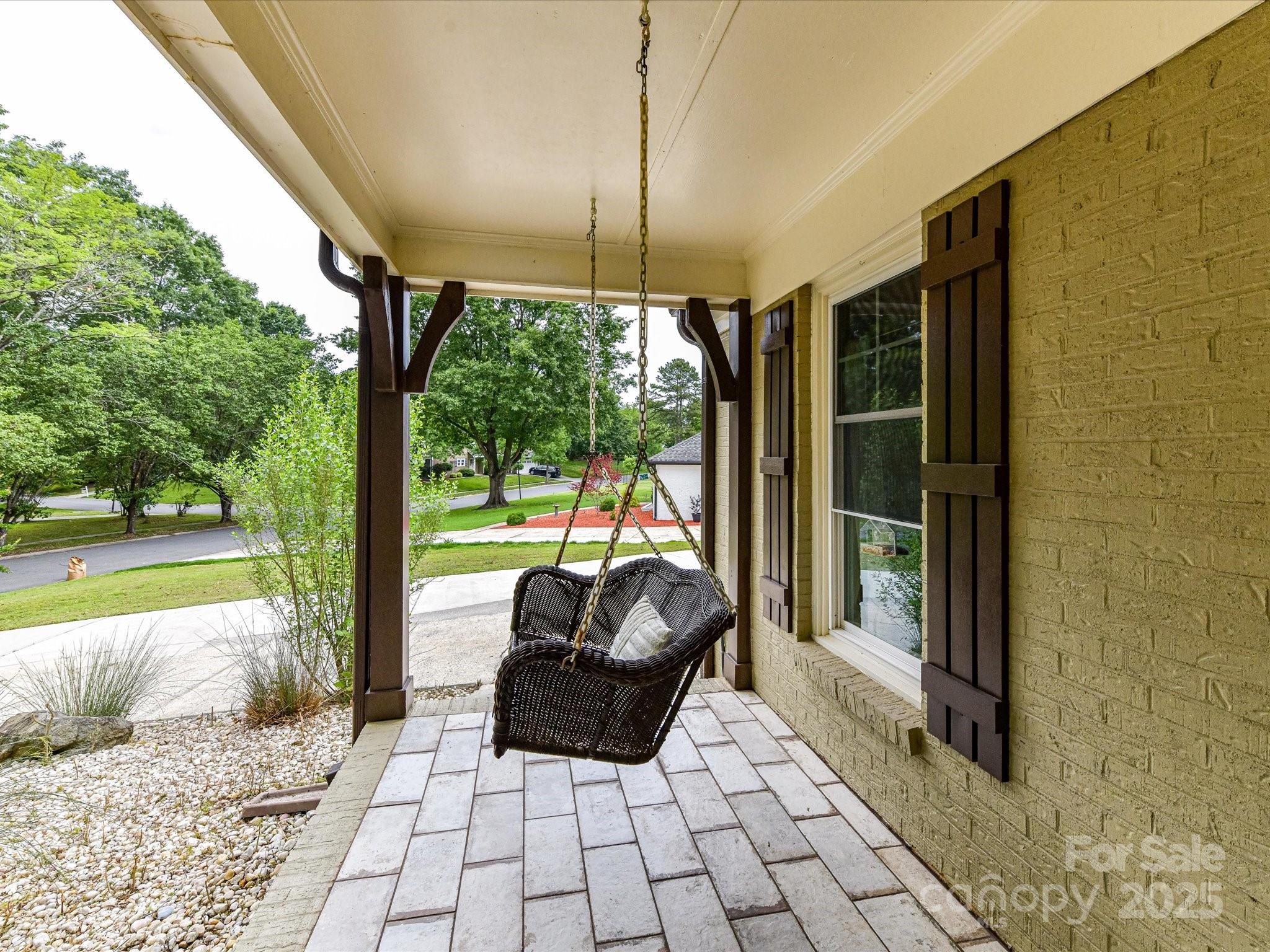 4711 Truscott Road Charlotte, NC 28226 - Photo 3 of 39 Gallery Image 3