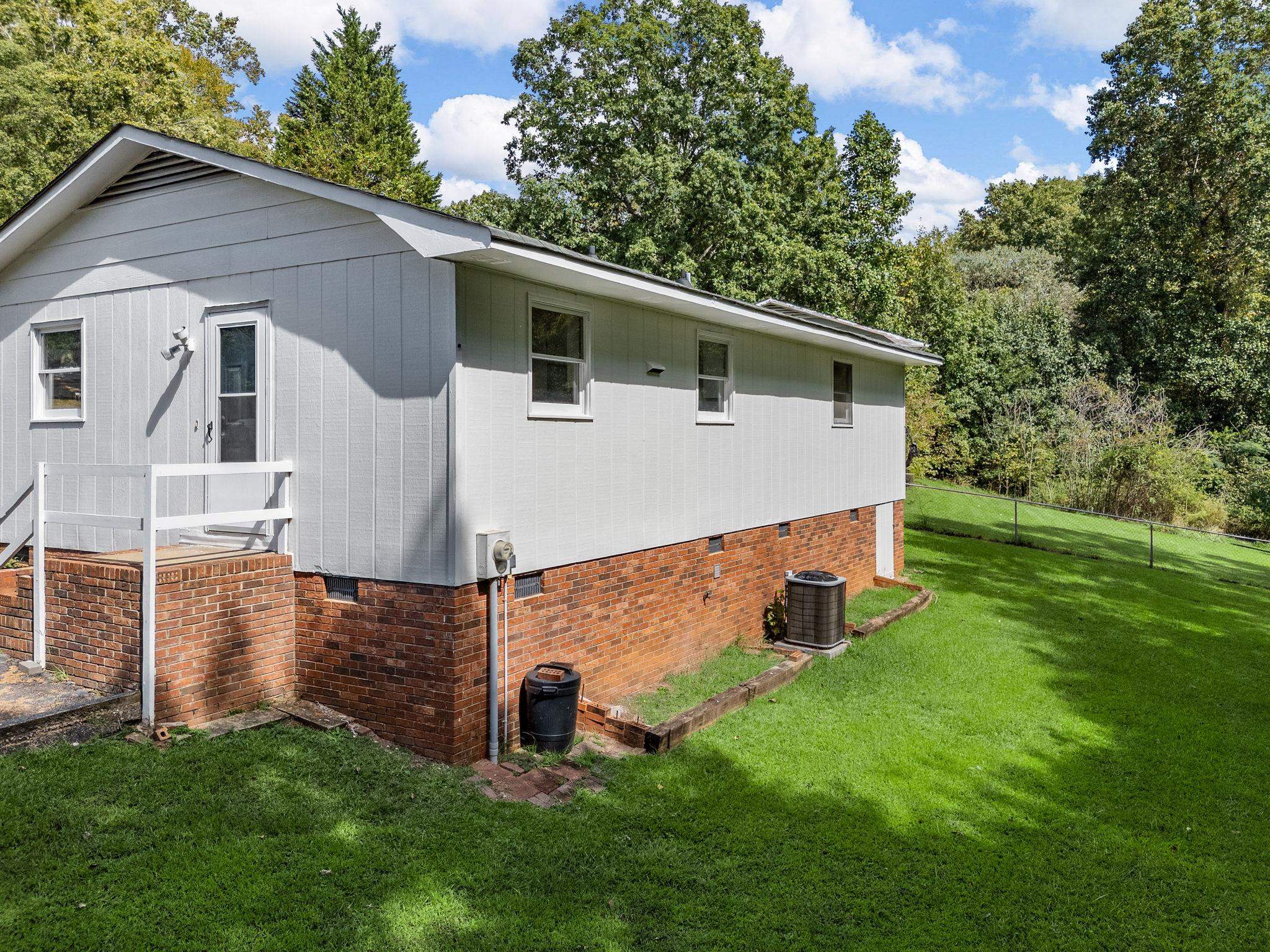 118 Cannon Circle Wellford, SC 29385 - Photo 28 of 32