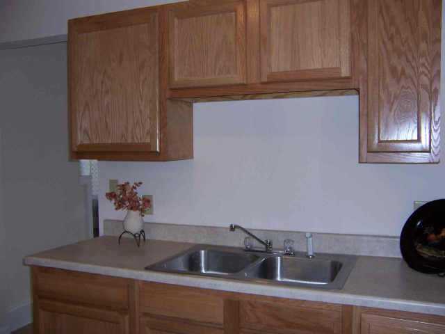 1951 Locust Street Obetz, OH 43207 - Photo 4 of 5