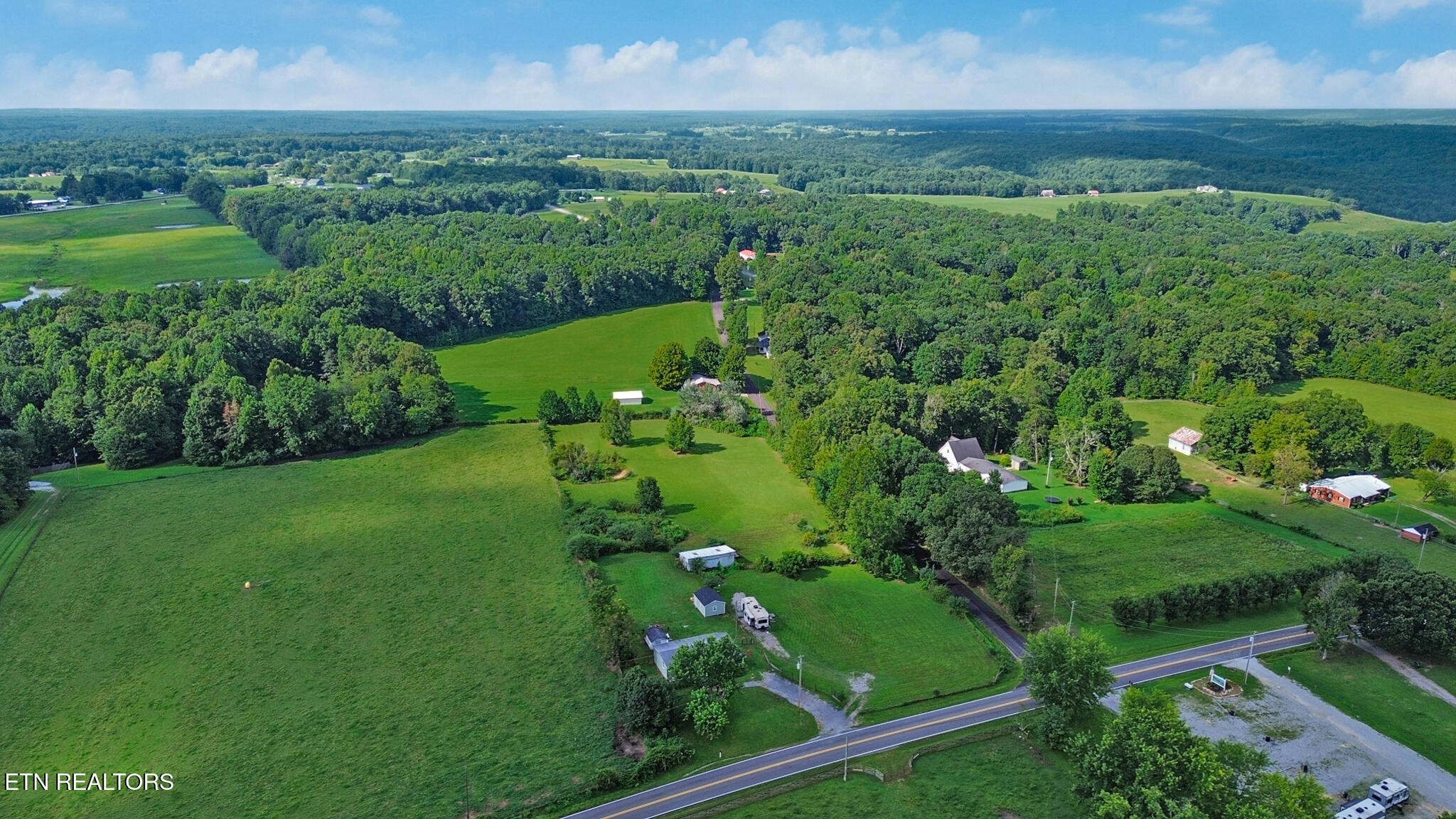 1197 Campground Road Clarkrange, TN 38553 - Photo 28 of 37 Gallery Image 28