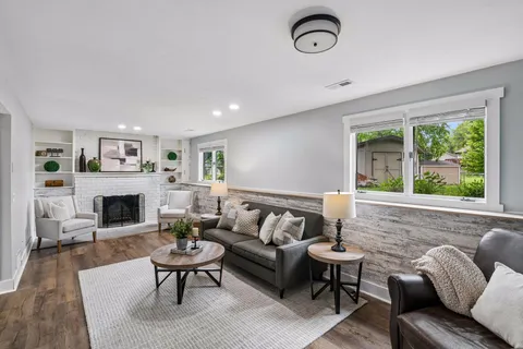 $425,000 | 9791 Ives Lane North, Maple Grove, MN 55369