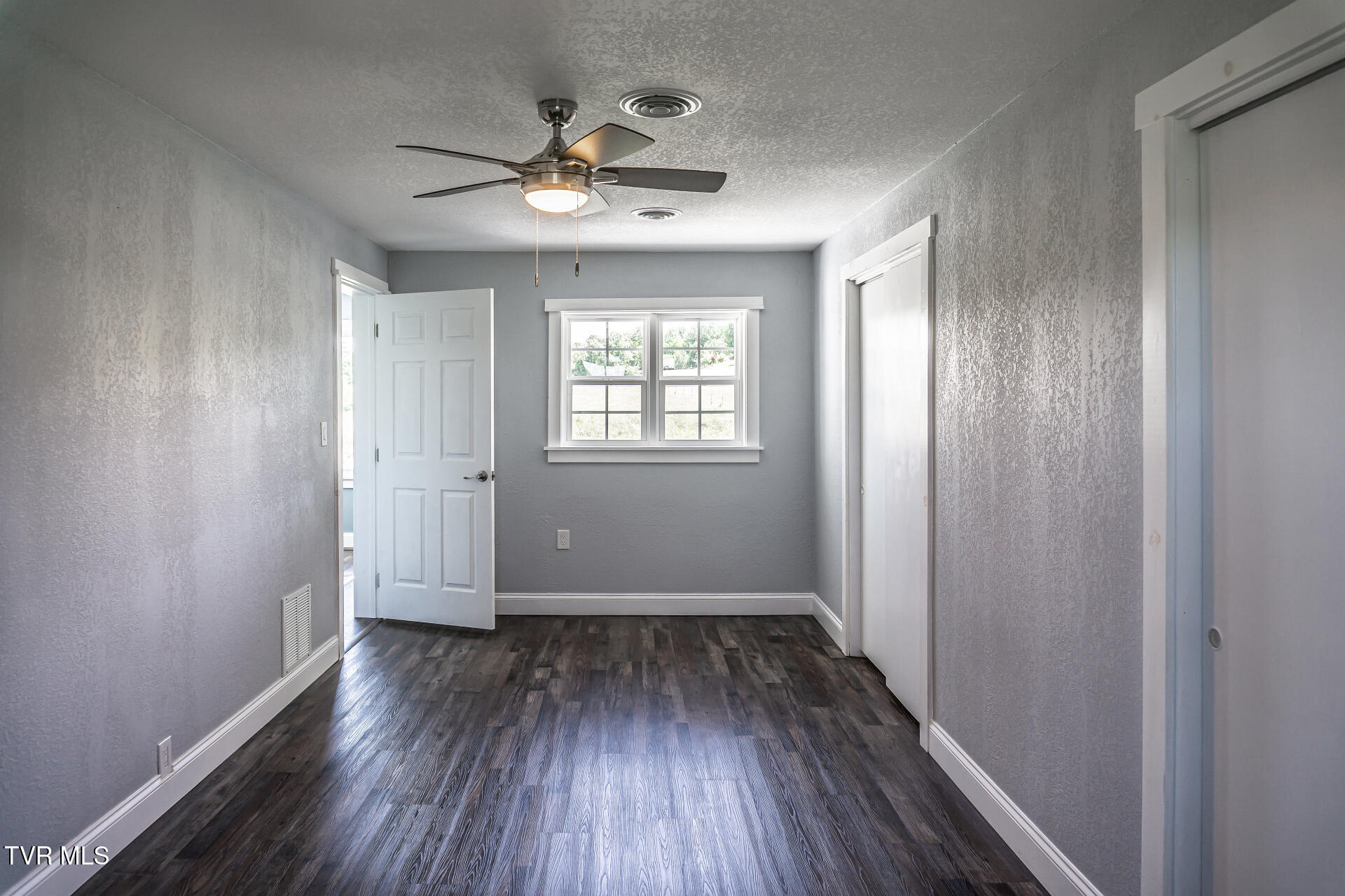 180 South Mill Road Greeneville, TN 37743 - Photo 30 of 65 180SMillG_062