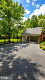 $899,900 | 241 Edwards Ferry Road Northeast, Leesburg, VA 20176