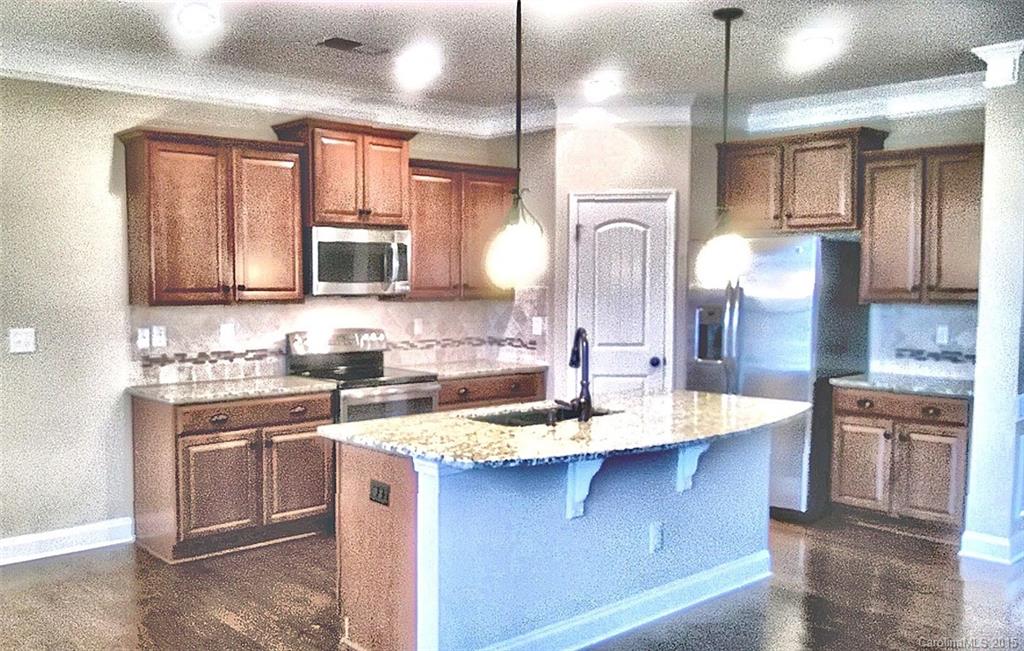 9103 Inverness Bay Road Charlotte, NC 28278 - Photo 11 of 24 Gallery Image 11