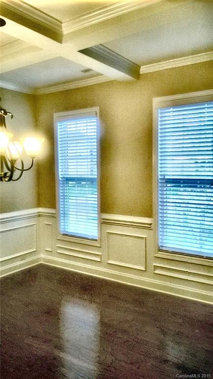 9103 Inverness Bay Road Charlotte, NC 28278 - Photo 5 of 24 Gallery Image 5