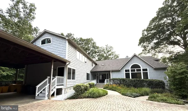 $3,200,000 | 126 Gilbert Court, Edgewater, MD 21037