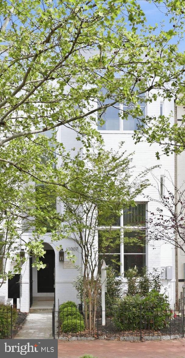 1007 O Street Northwest Washington, DC 20001 - Photo 4 of 51