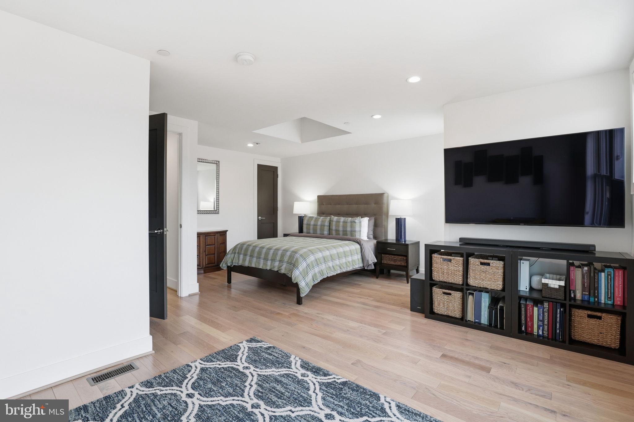 1007 O Street Northwest Washington, DC 20001 - Photo 44 of 51