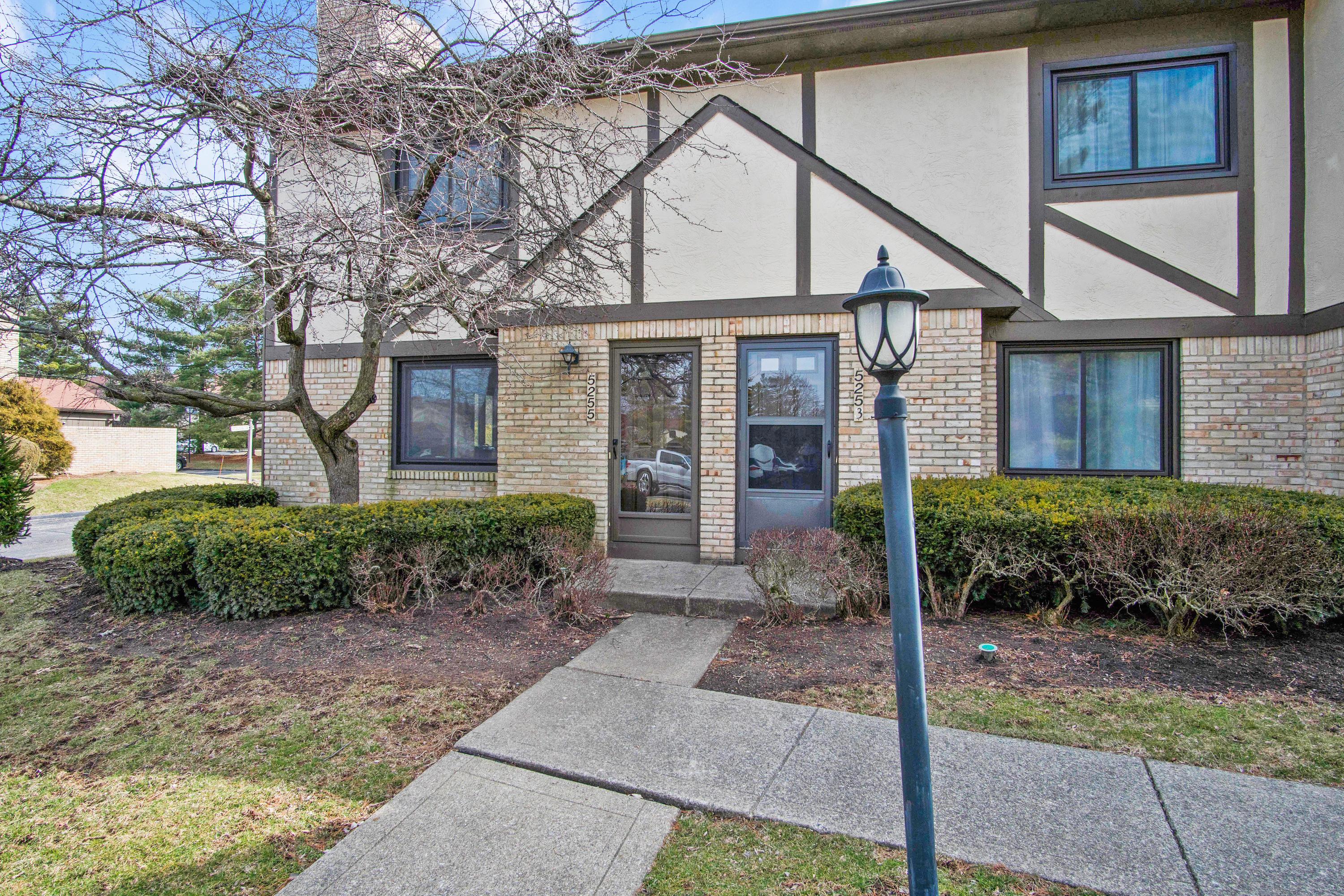 5255 Ruthton Road, Unit 61 Columbus, OH 43220 - Photo 1 of 24 Gallery Image 1