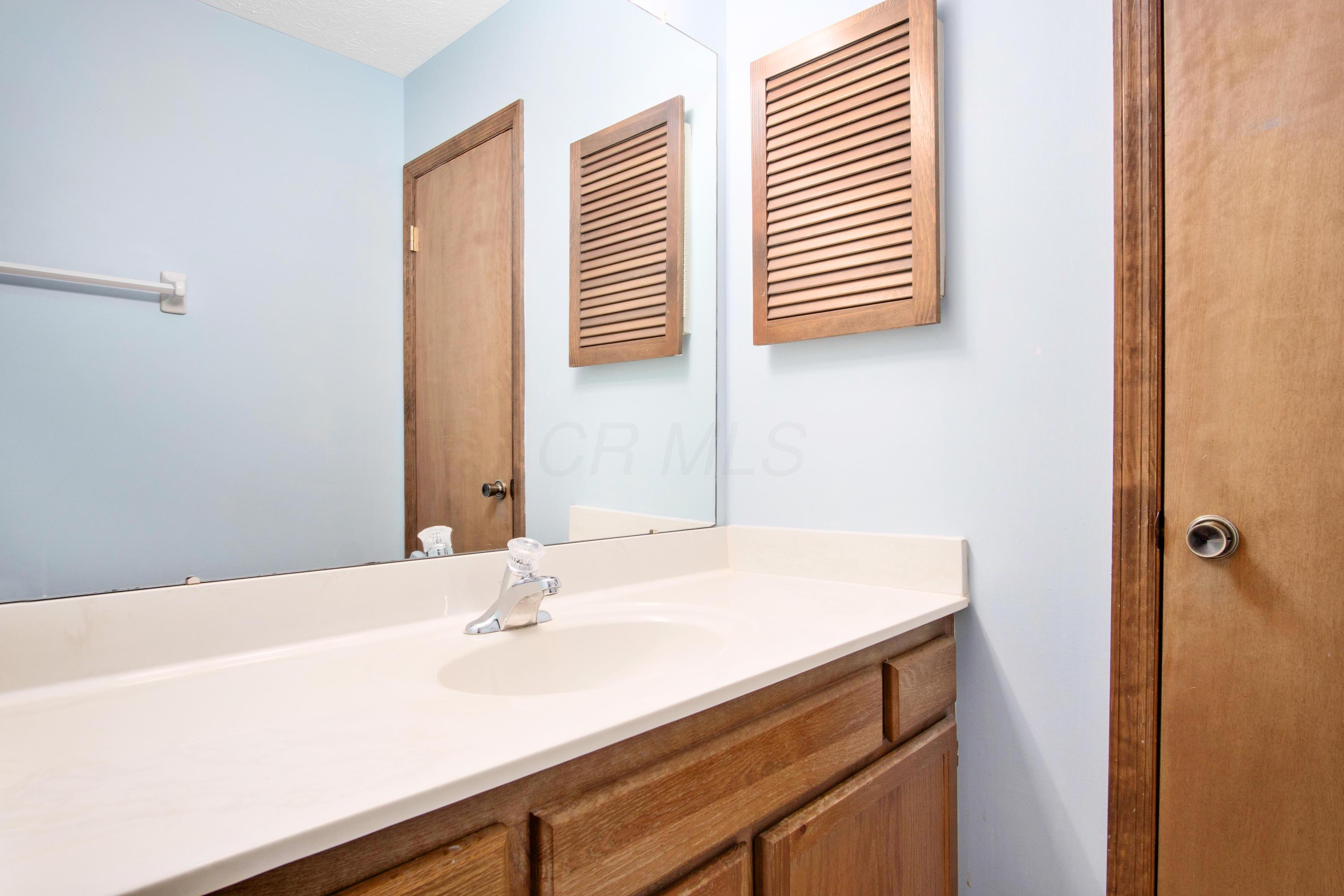5255 Ruthton Road, Unit 61 Columbus, OH 43220 - Photo 18 of 24 Gallery Image 18