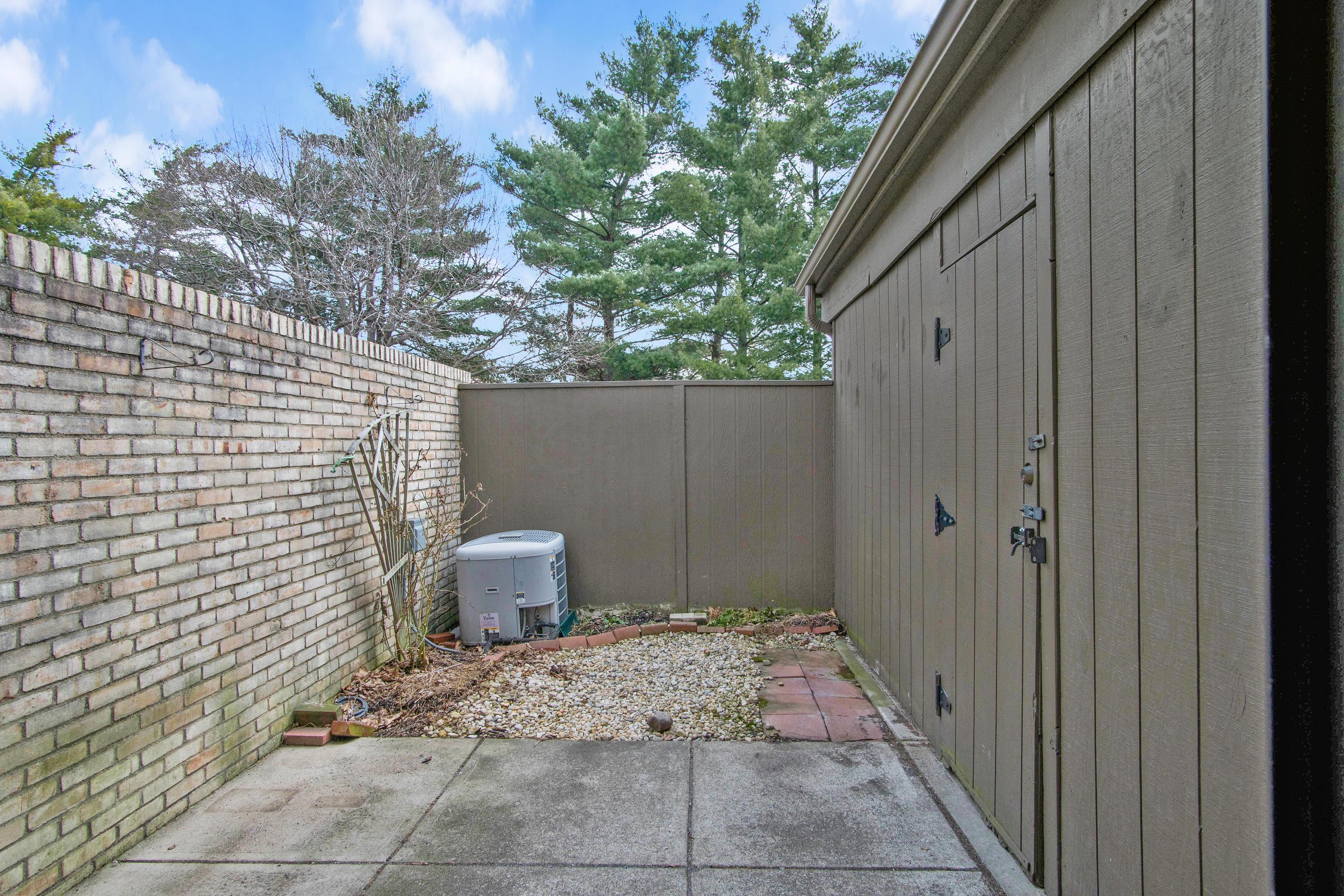 5255 Ruthton Road, Unit 61 Columbus, OH 43220 - Photo 21 of 24 Gallery Image 21