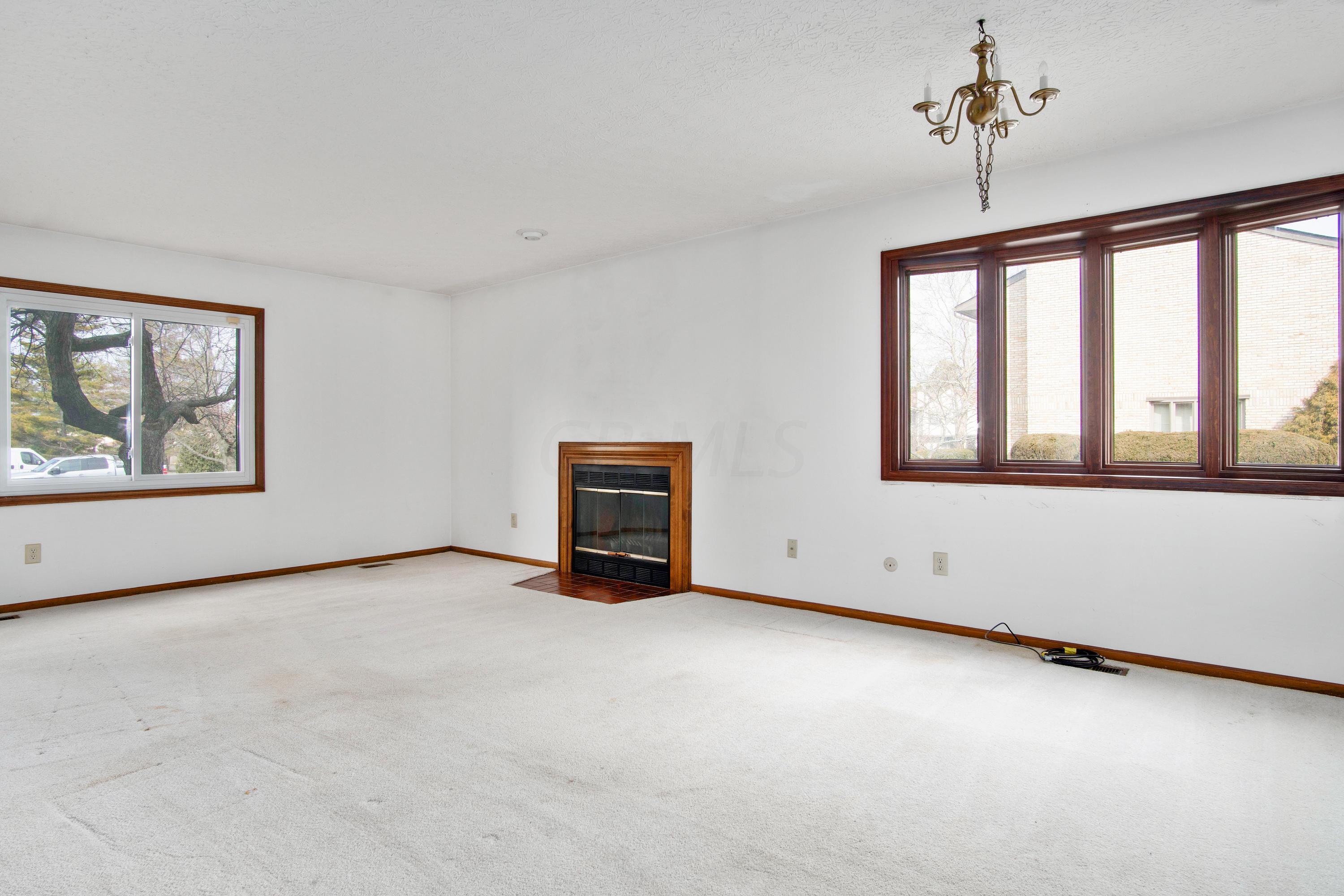 5255 Ruthton Road, Unit 61 Columbus, OH 43220 - Photo 5 of 24 Gallery Image 5