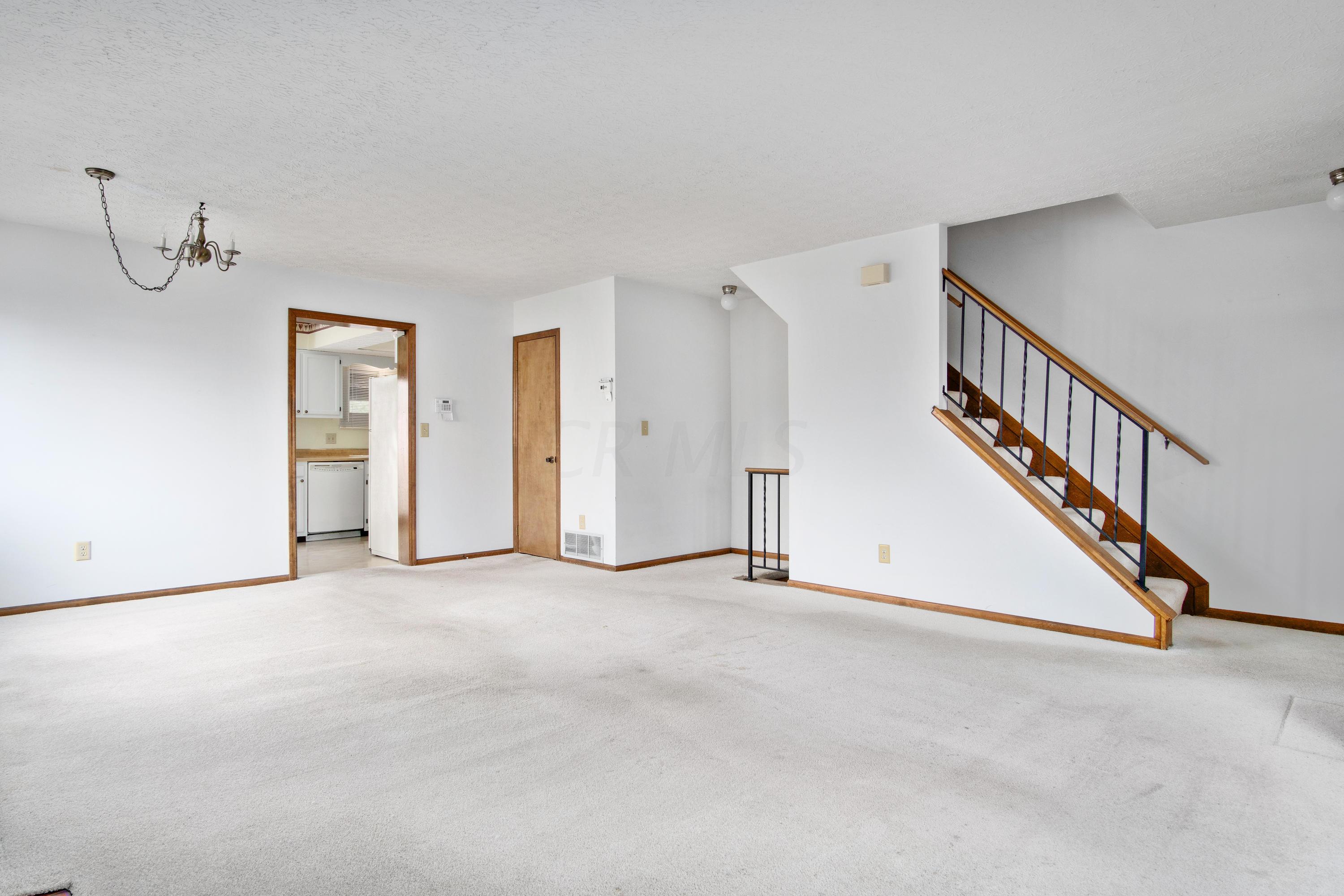 5255 Ruthton Road, Unit 61 Columbus, OH 43220 - Photo 8 of 24 Gallery Image 8