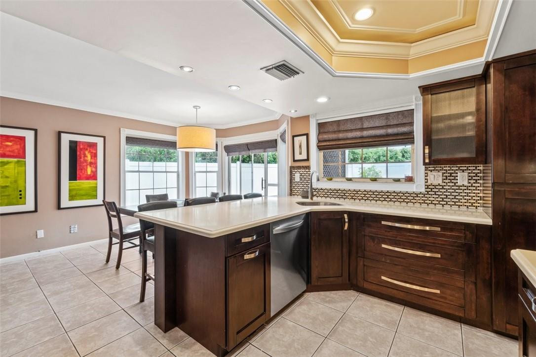 5399 214th Court South Boca Raton, FL 33431 - Photo 10 of 38 Photo 10