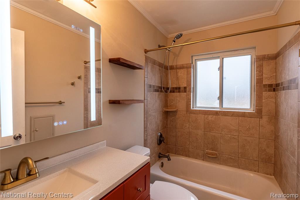 32653 Beacon Lane Fraser, MI 48026 - Photo 13 of 28