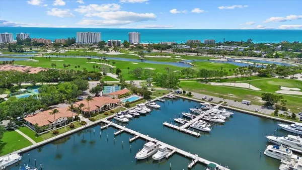 $250,000 | 2600 Harbourside Drive, Unit H06, Longboat Key, FL 34228