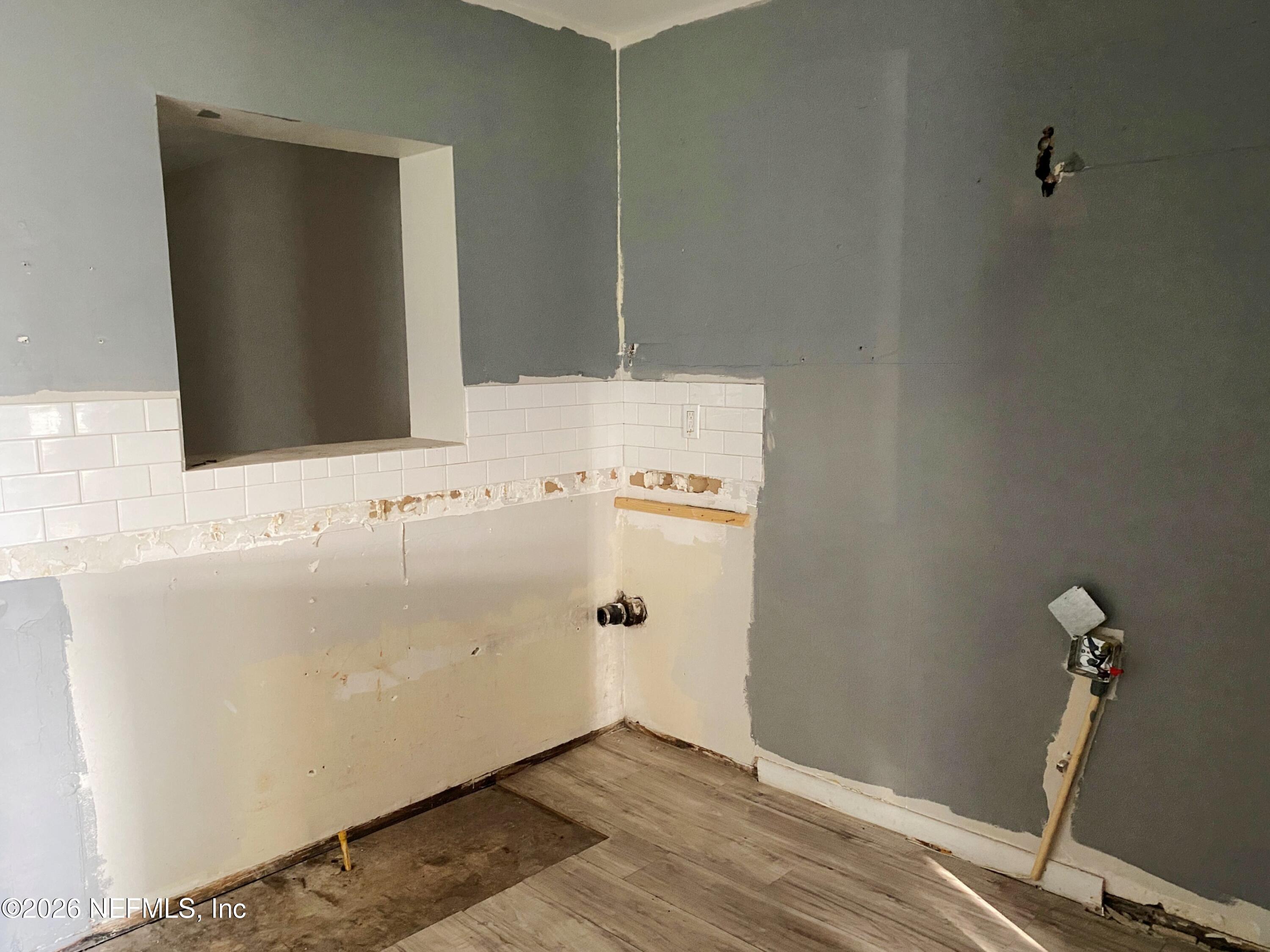6711 Cavalier Road Jacksonville, FL 32208 - Photo 6 of 20 Kitchen