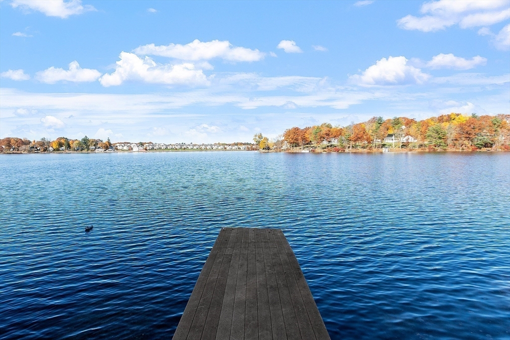72 Laurel Lane, Unit 2 Lunenburg, MA 01462 - Photo 17 of 18 a view of a terrace