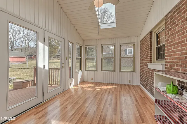 $339,000 | 110 Quillen Drive, Bristol, VA 24201