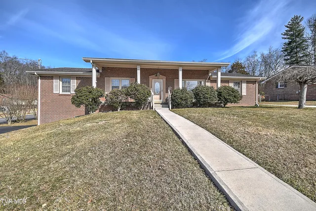 $339,000 | 110 Quillen Drive, Bristol, VA 24201