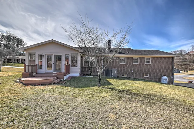 $339,000 | 110 Quillen Drive, Bristol, VA 24201