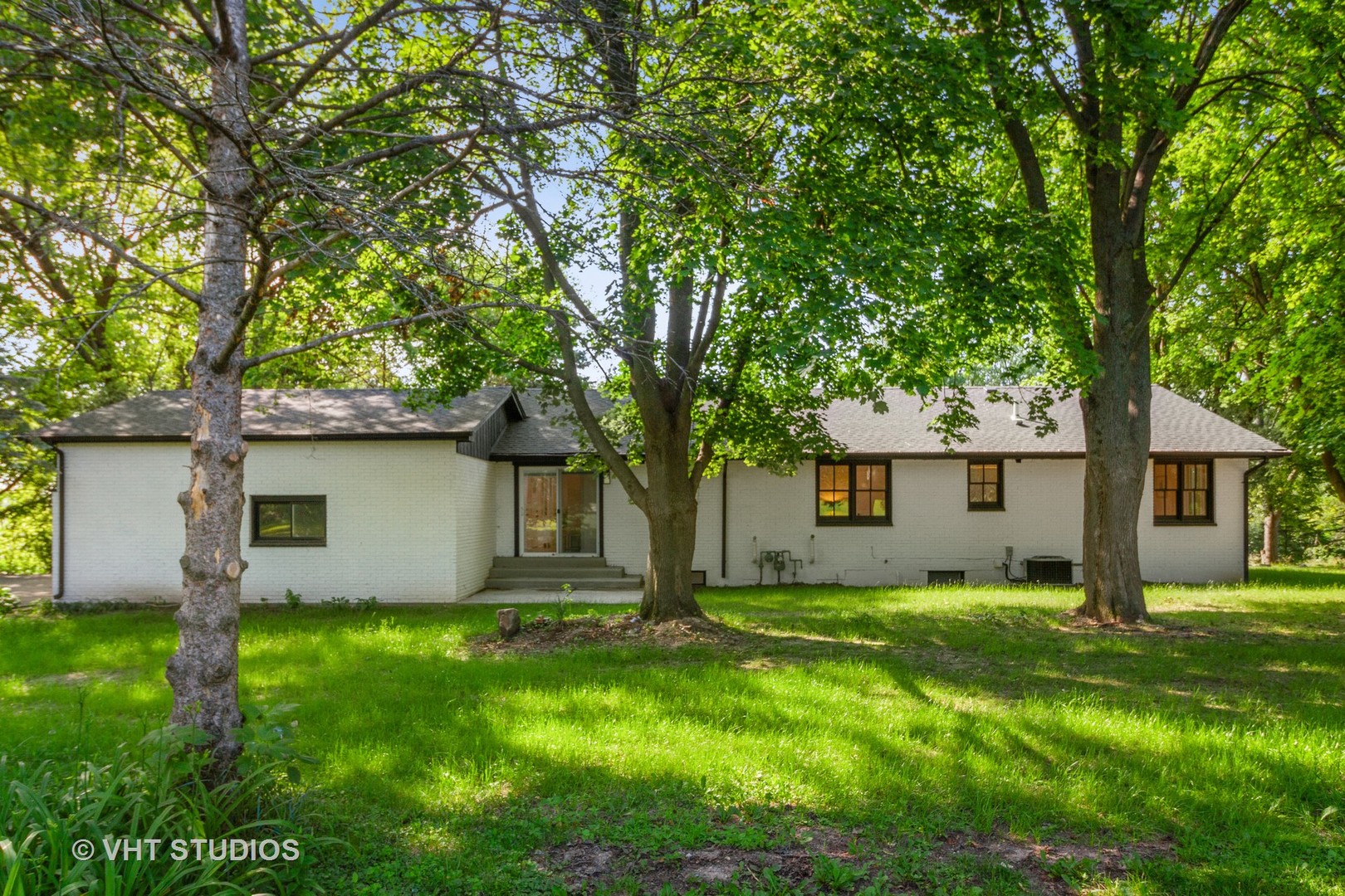 5411 Keystone Road Richmond, IL 60071 - Photo 4 of 23 Gallery Image 4