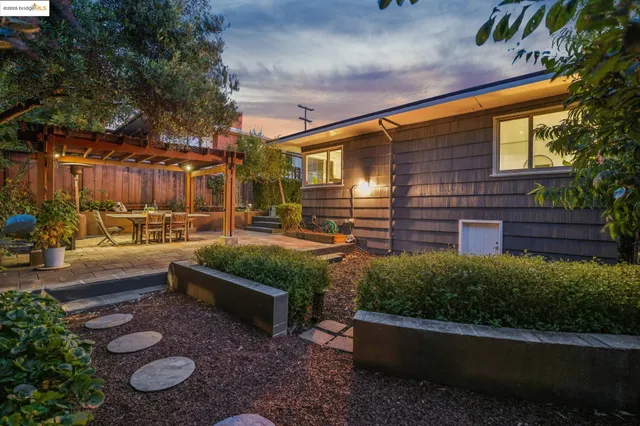 $899,000 | 6545 Alta Vista Drive, El Cerrito, CA 94530