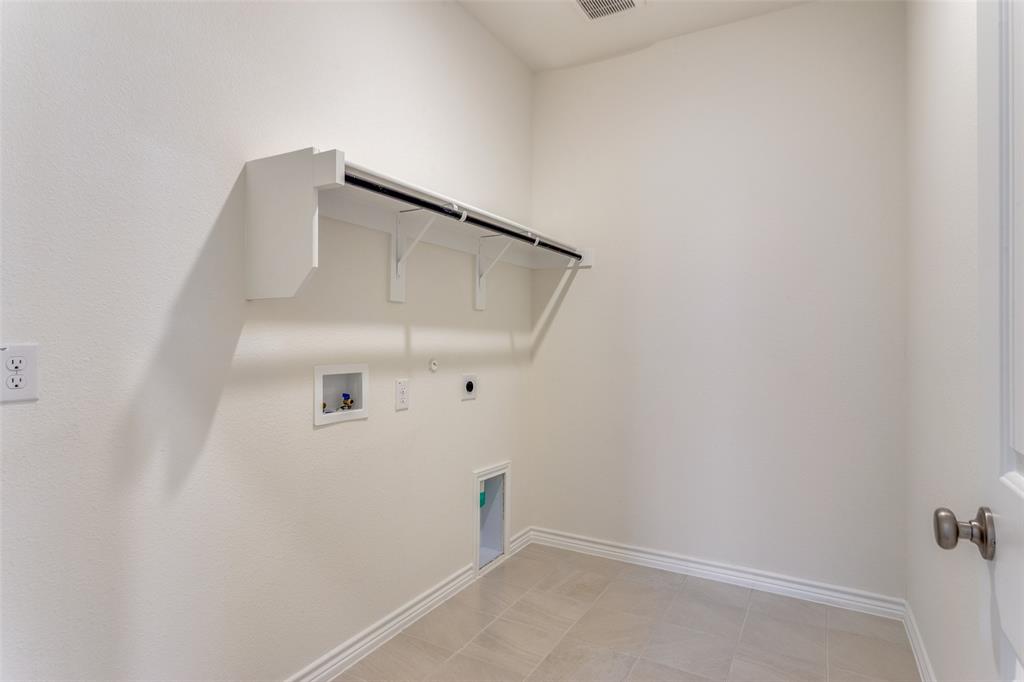 649 Fallbrook Drive Aledo, TX 76008 - Photo 18 of 30 a view of small space