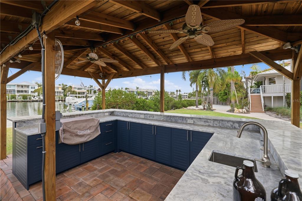 4034 Roberts Point Road Sarasota, FL 34242 - Photo 85 of 98 Gallery Image 85