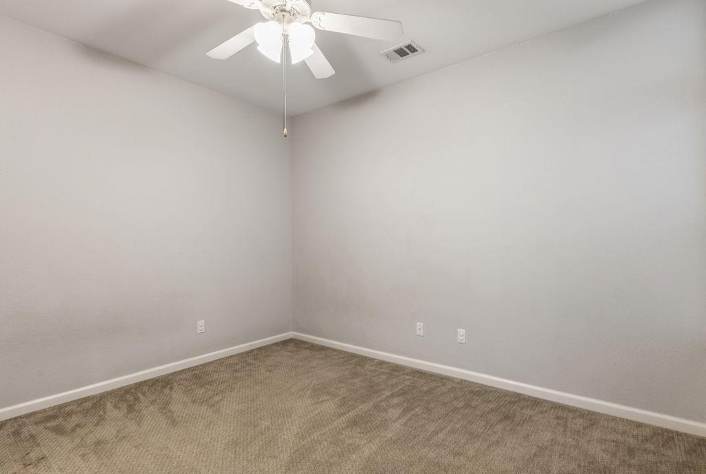 3604 Hillglen Avenue Modesto, CA 95355 - Photo 16 of 56 an empty room with a window