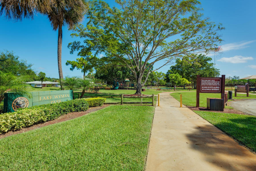 1425 Northeast 5th Avenue Boca Raton, FL 33432 - Photo 16 of 34 Lake Wyman