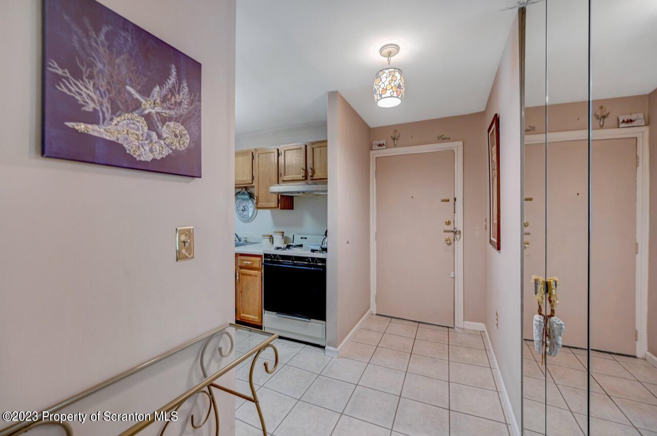 1208 Summit Pointe Scranton, PA 18508 - Photo 11 of 40