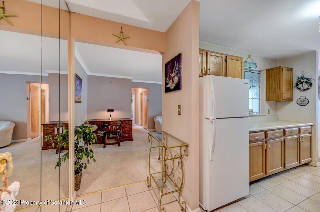 1208 Summit Pointe Scranton, PA 18508 - Photo 12 of 40