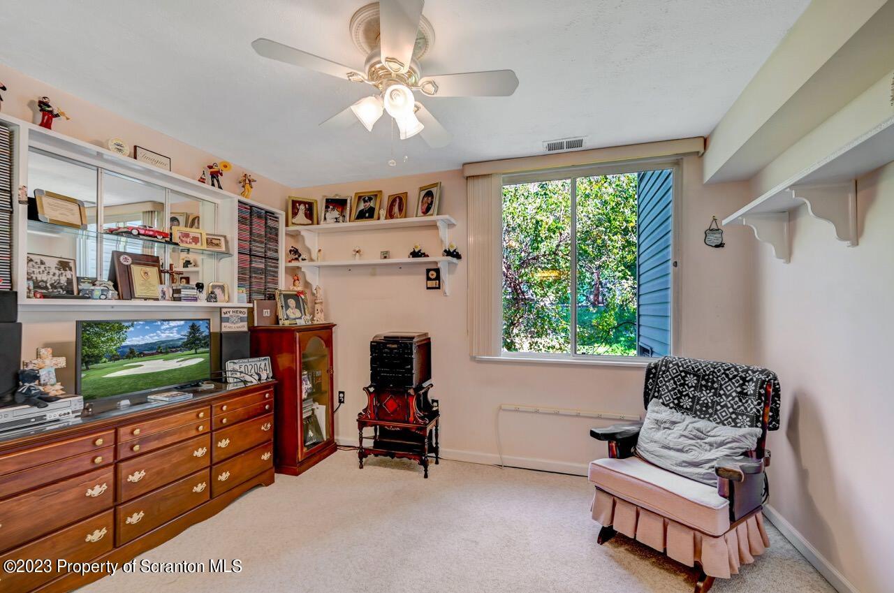 1208 Summit Pointe Scranton, PA 18508 - Photo 31 of 40