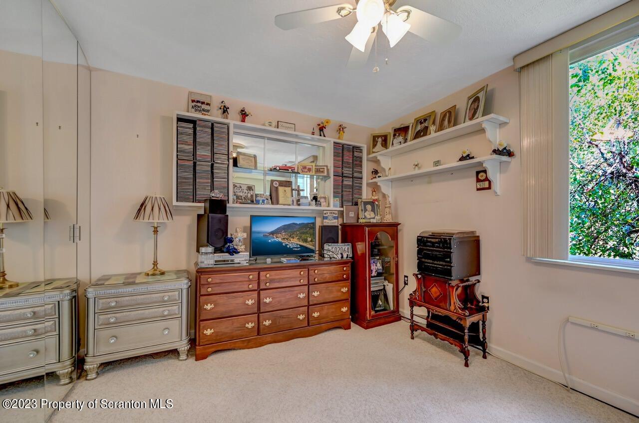 1208 Summit Pointe Scranton, PA 18508 - Photo 32 of 40