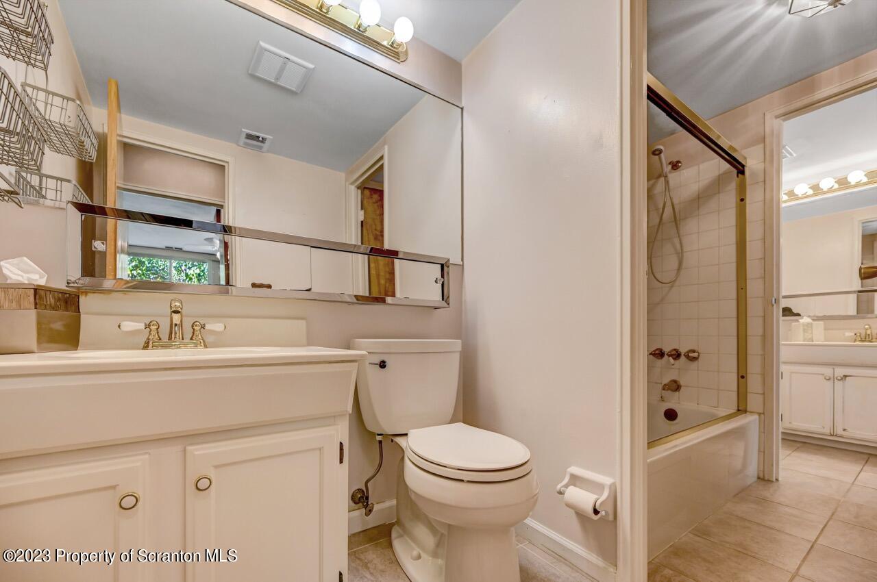 1208 Summit Pointe Scranton, PA 18508 - Photo 34 of 40