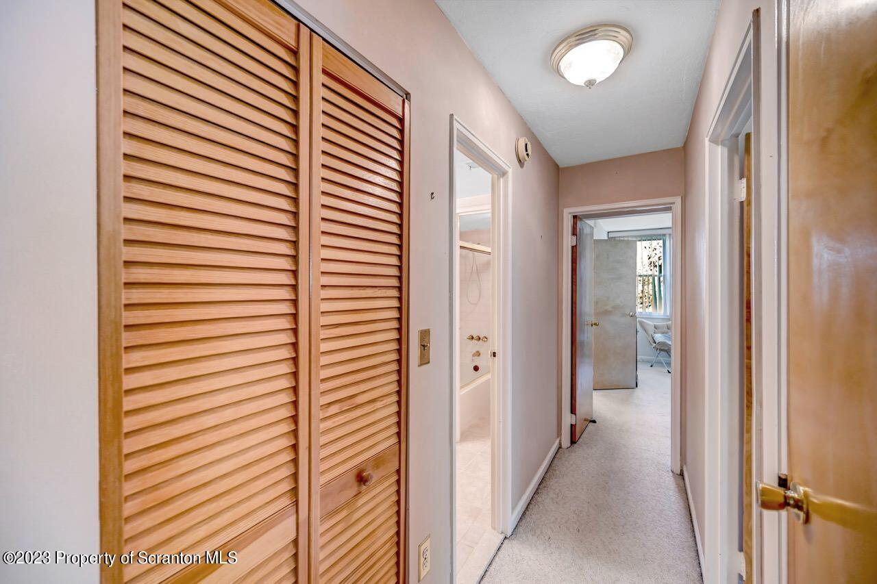 1208 Summit Pointe Scranton, PA 18508 - Photo 37 of 40