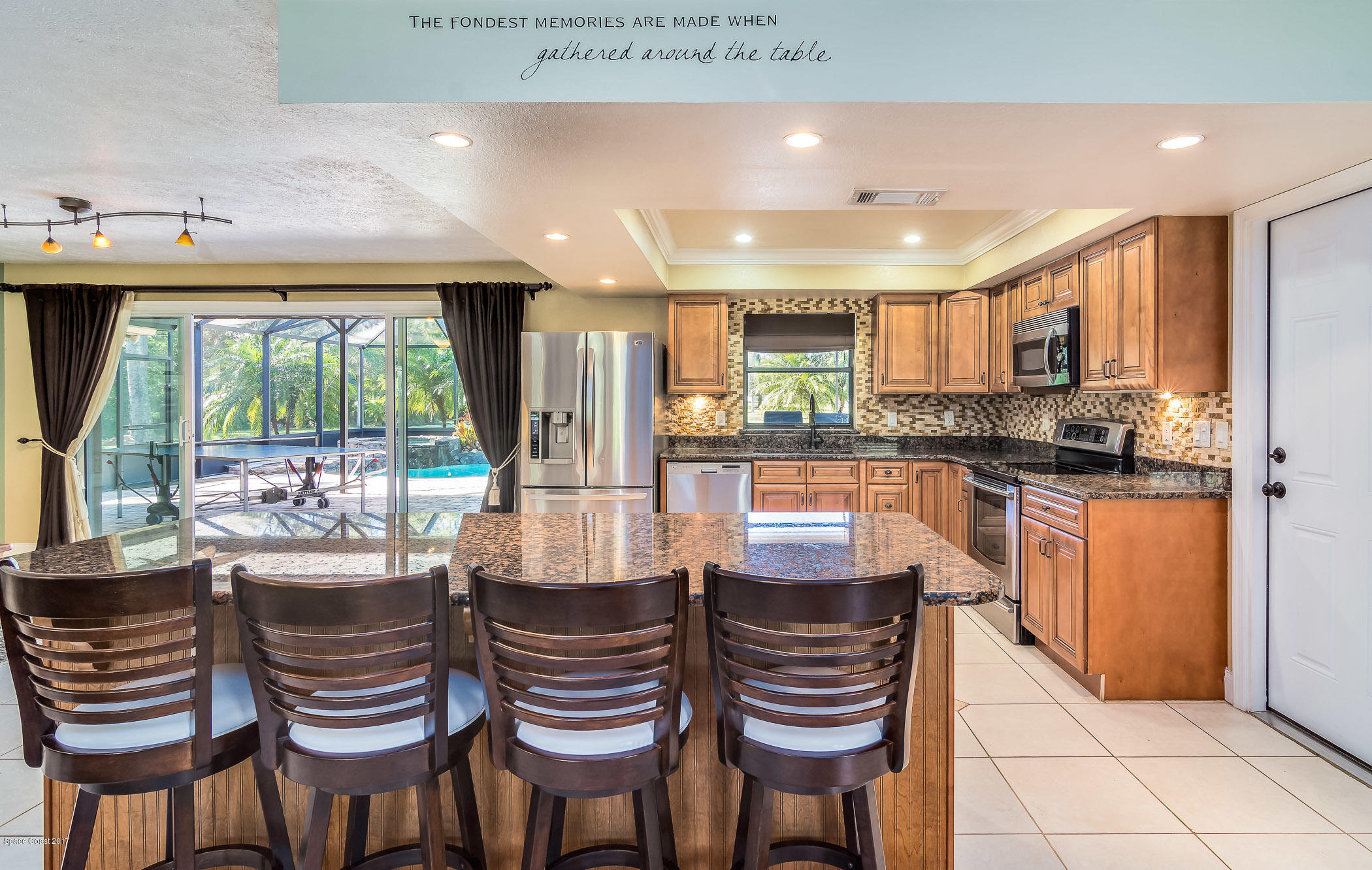 2500 Turtle Mound Road Melbourne, FL 32934 - Photo 13 of 43 Large Breakfast Bar