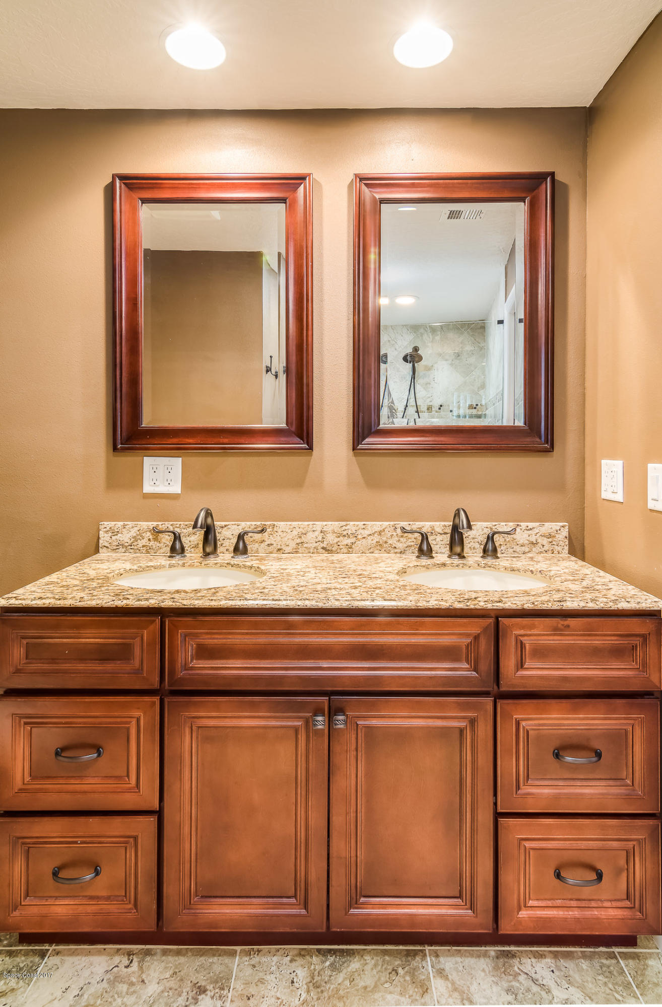 2500 Turtle Mound Road Melbourne, FL 32934 - Photo 23 of 43 Master Bath w/Double Sinks