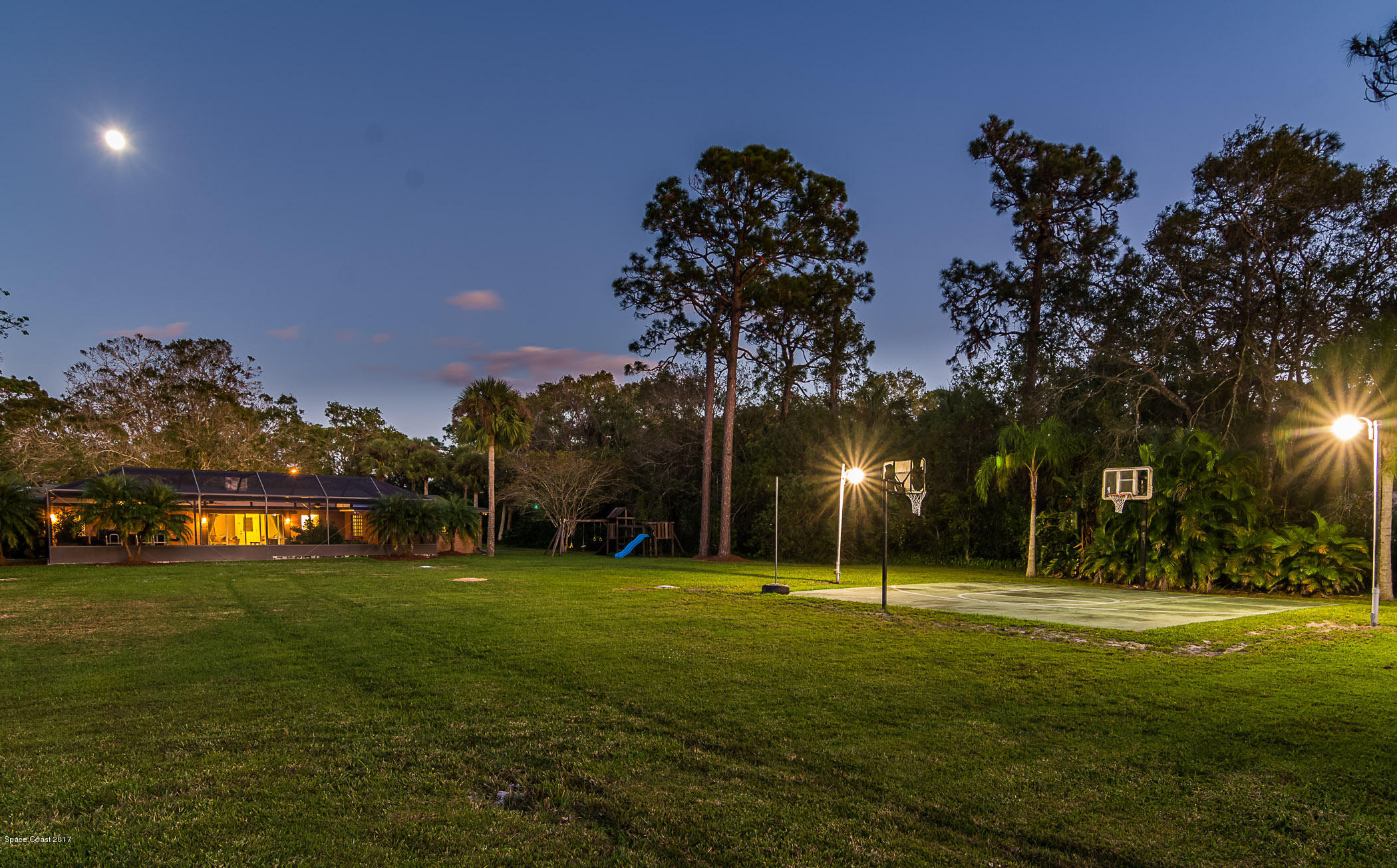 2500 Turtle Mound Road Melbourne, FL 32934 - Photo 33 of 43 Lit Basketball Court