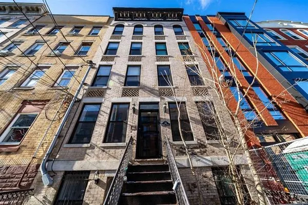 $3,200 | 416 Monroe Street, Unit 3L #5, Hoboken, NJ 07030