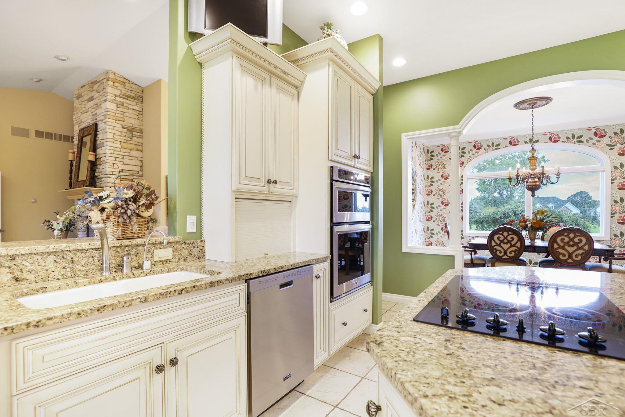 4100 Hackett Road Saginaw, MI 48603 - Photo 23 of 71 50094336-22.JPG